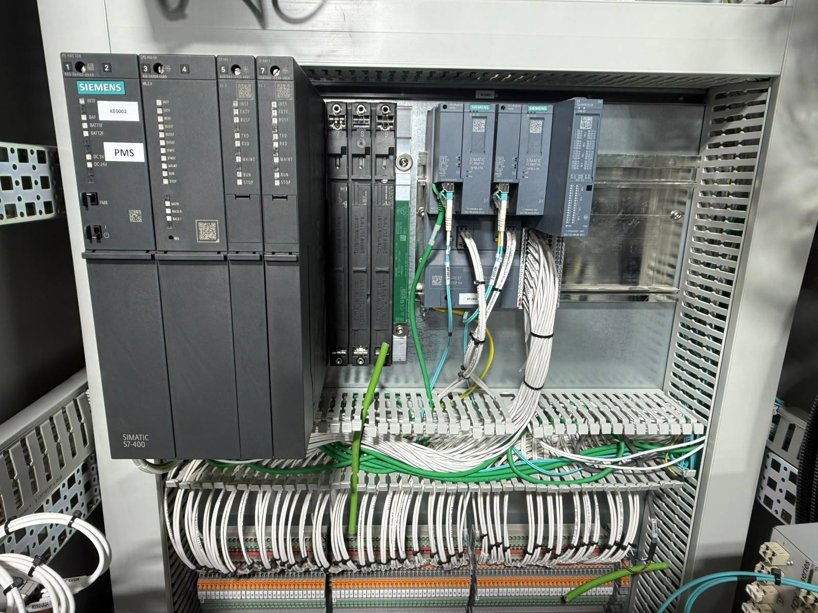 HVDC platform power management system controller: Siemens S7-400H with CPU 410-5H, CP 443-1 modules and fibre I/O
